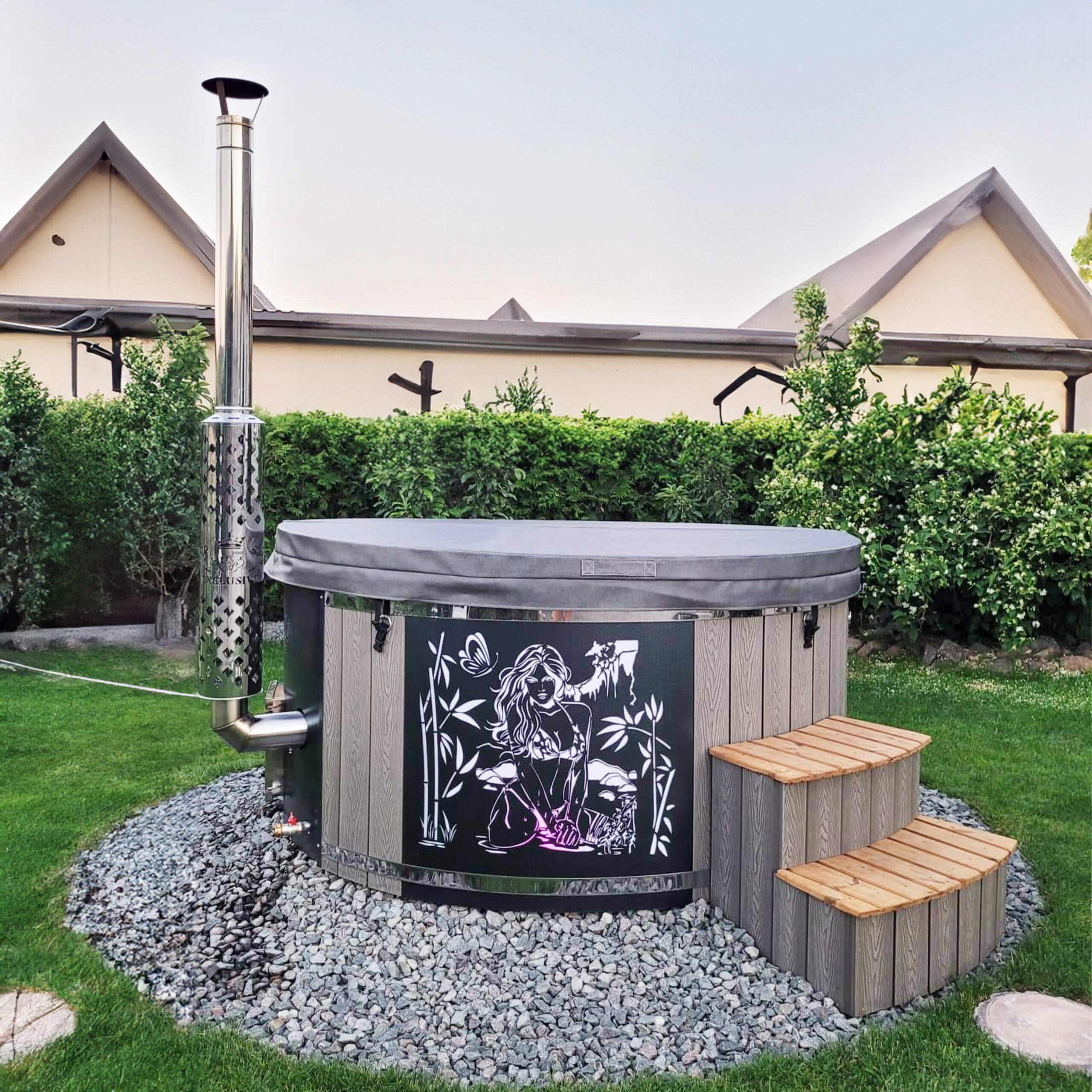 Widok boczny balii LYX z zamkniętą pokrywą